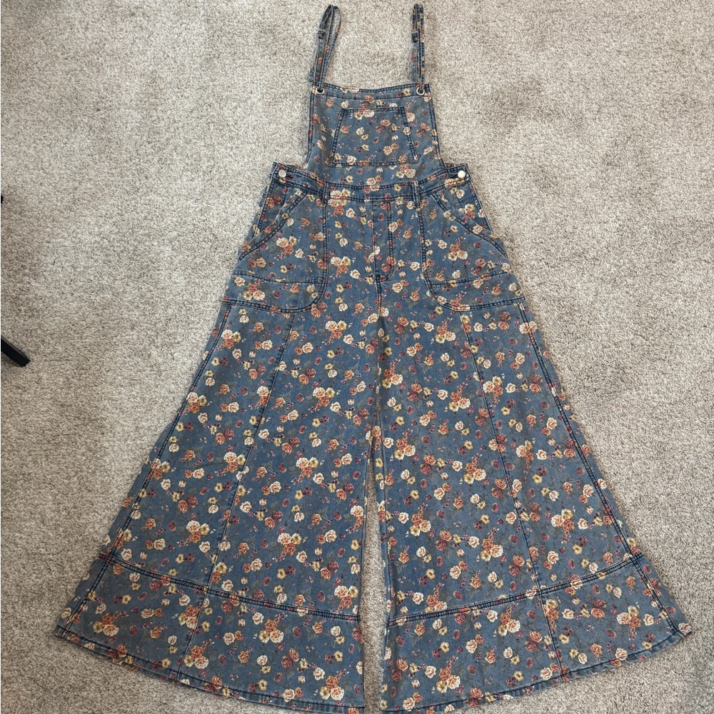 🌼 Blue Velvet Floral Wide Leg Denim Overalls – Size Small – NWT - Picture 4 of 12